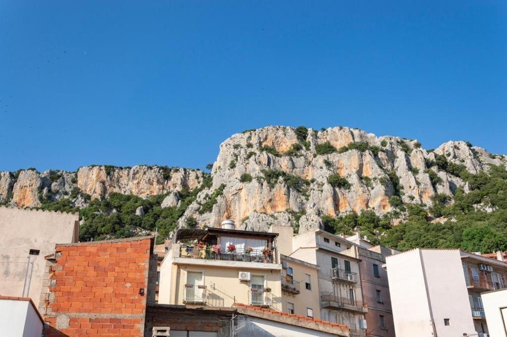 Hotel Via Mentana Baunei Exteriér fotografie